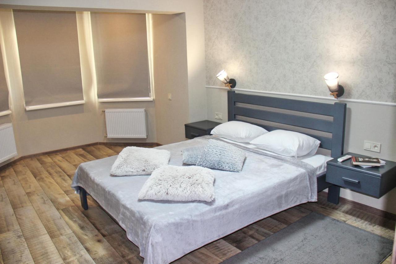 Molex Apartments 3 Чернихив Екстериор снимка